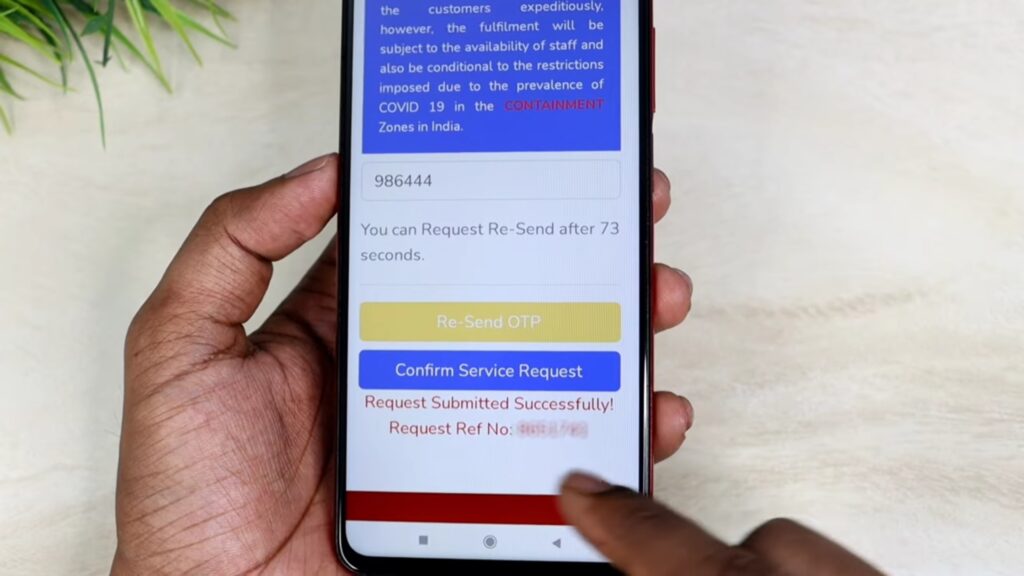 How can I link my mobile number to my Aadhaar card online?