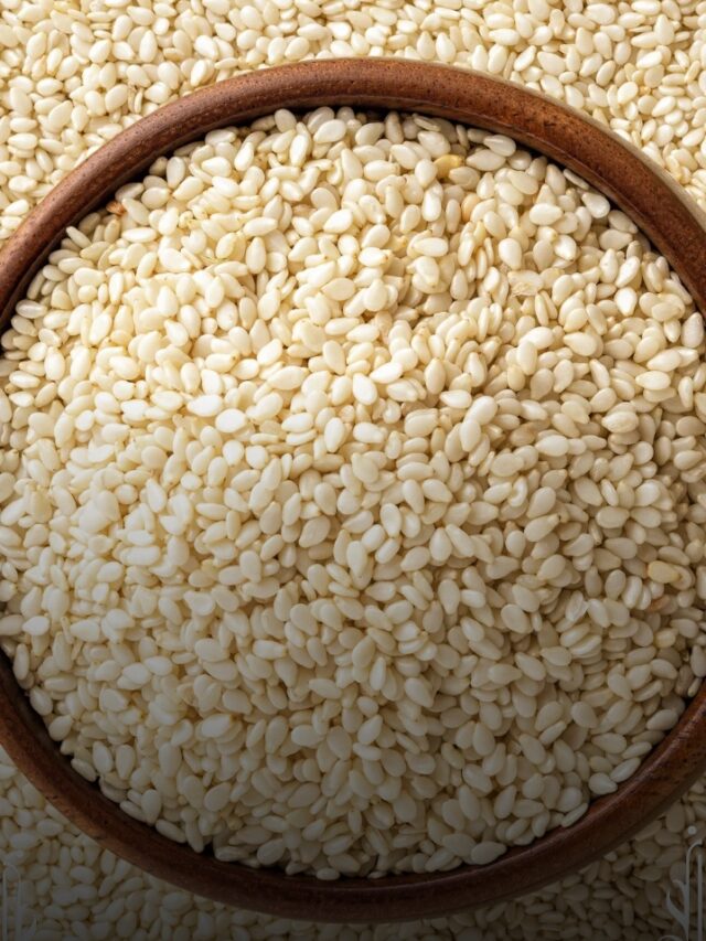 सर्दियों में ऊर्जा बनाए रखने के लिए करें इन चीजों का सेवन